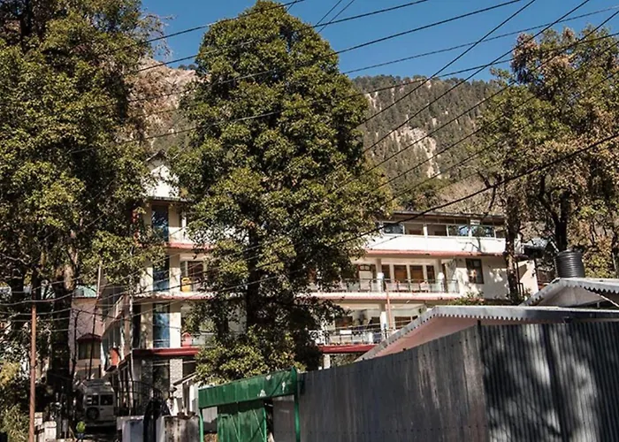 Moon Hotel Mallital, Near Nainital High Court
