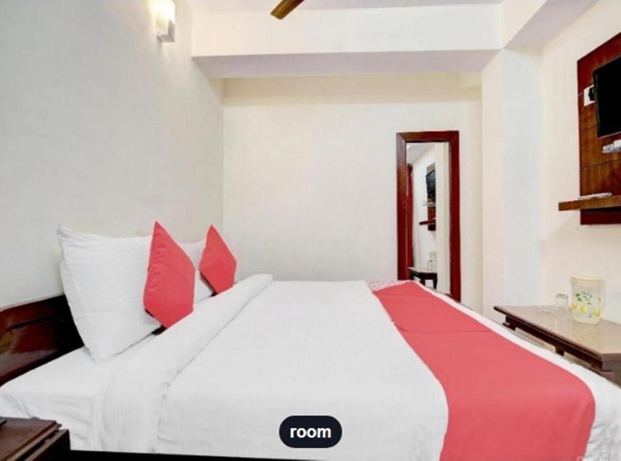 Hotel Moon Mallital, Near High Court Nainital